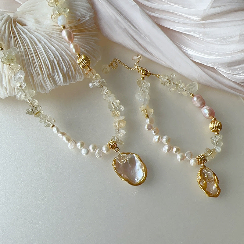 Pearls, Natural Stones and Crystals