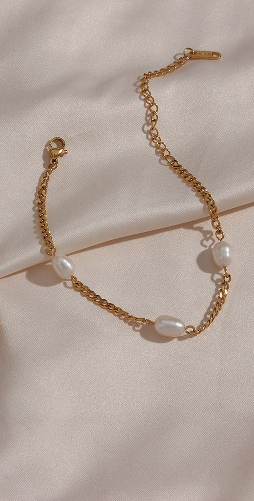 18K Gold Plated Stainless Steel Cuban Chain Three Pearl Waterproof Bracelet