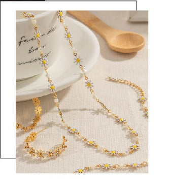 18K Gold Plated Daisy Flower Blacelet Waterproof