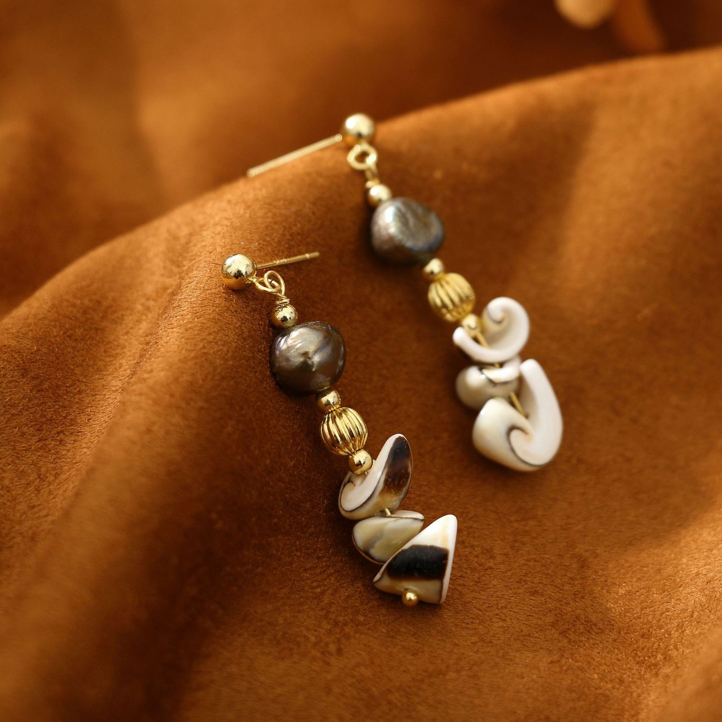 Conch Black Baroque Natural Freshwater Pearl Earrings