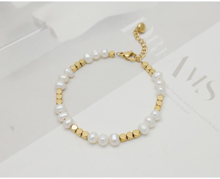 Golden Freshwater Natural Pearl Bracelet